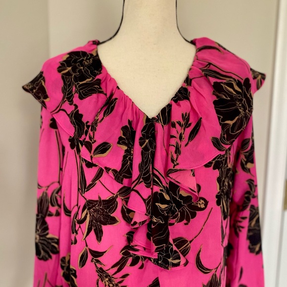 VICI HOT PINK FLORAL V NECK RUFFLED BLOUSE TOP - Picture 9 of 12